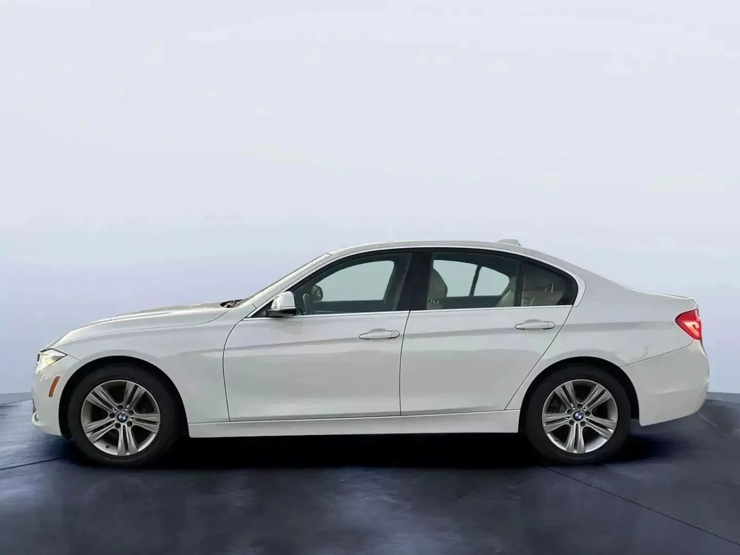 bmw 3 series 2017 WBA8D9C39HA005511 image bmw 3 series 2017 WBA8D9C39HA005511 image